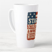 Stars, Stripes & Women’s Rights Distressed Flag カフェラテマグ (左アングル)