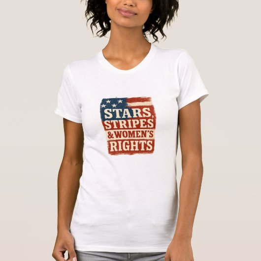 Stars, Stripes & Women’s Rights Distressed Flag Tシャツ (正面)