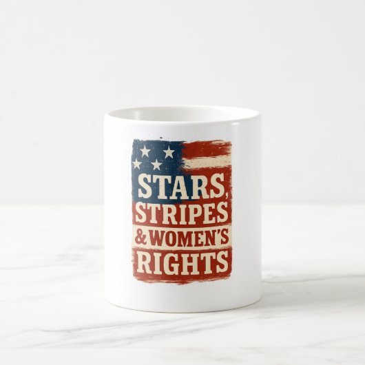 Stars, Stripes & Women's Rights ディストressedフラグ コーヒーマグカップ (中央)