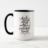 Start each day mug マグカップ (左)