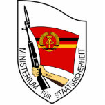 Stasi - DDR - GDR （ドイツ民主共和国） 写真彫刻バッジ<br><div class="desc">DDR（ドイツ·デモクラティシュ·リパブリック）に関する問題に関する問題に関する記述

スタシ(州安全保障省)のエンブレム- GDR（ドイツ民主共和国）</div>