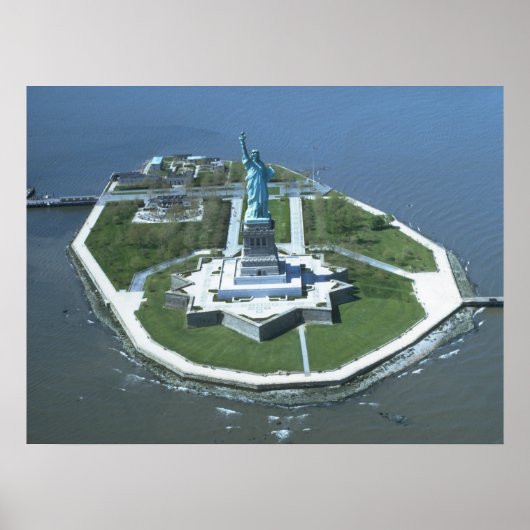 Statue of Liberty Aerial Photograph ポスター (正面)