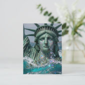 Statue of Liberty Cries and Melts in Water ポストカード (スタンド正面)