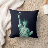 Statue of Liberty Minimalist Throw Pillow クッション (ブランケット)