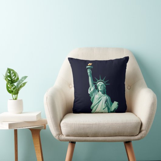 Statue of Liberty Minimalist Throw Pillow クッション (椅子)