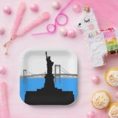 Statue of Liberty Silhouette New York Skyline ペーパープレート (パーティー)