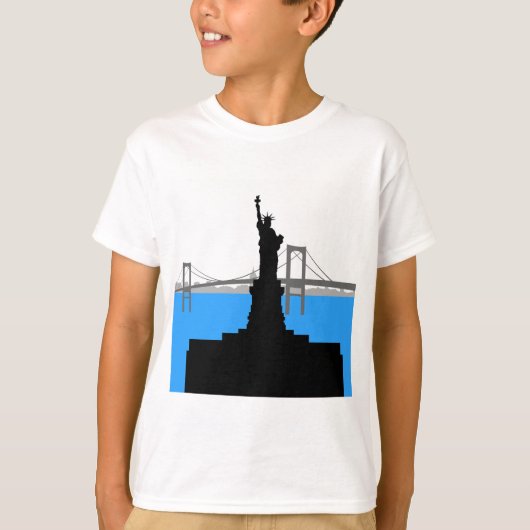 Statue of Liberty Silhouette New York Skyline Tシャツ (正面)