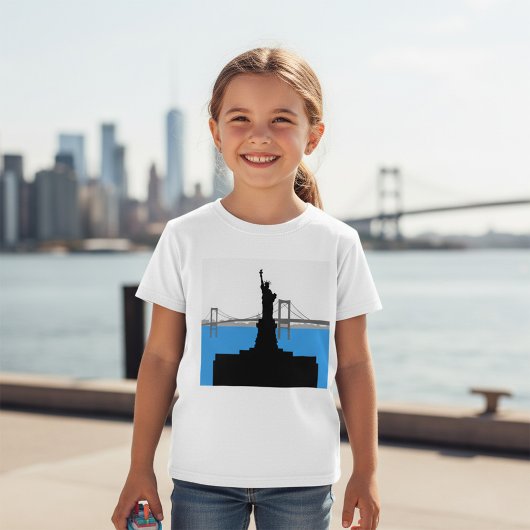 Statue of Liberty Silhouette New York Skyline Tシャツ