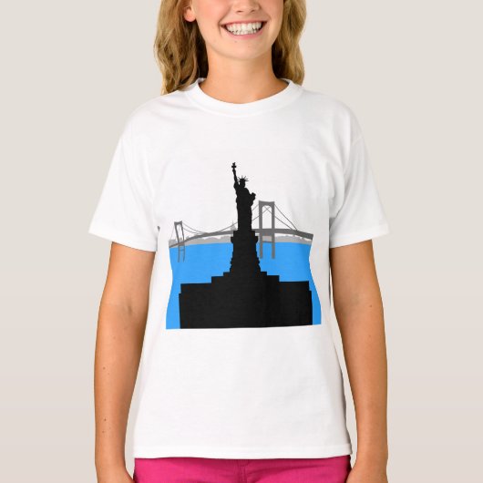 Statue of Liberty Silhouette New York Skyline Tシャツ (正面)