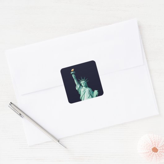 Statue of Liberty Sticker – Modern Iconic Design スクエアシール (封筒)