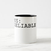 Status Unreliable Minimalist Typographic ツートーンマグカップ (中央)