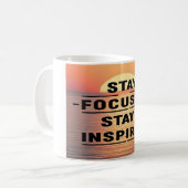 Stay Focused Stay Inspired オプション2 コーヒーマグカップ (正面左)