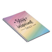 Stay Inspired Daily Journal – Gradient Design ノートブック (右側)