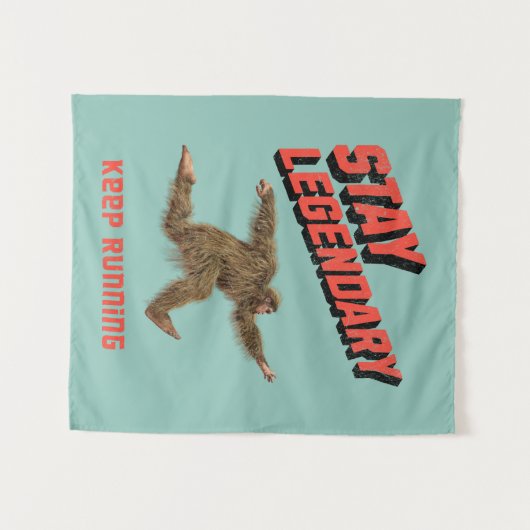 Stay Legendary, Keep Running Funny Bigfoot タペストリー (正面(横))