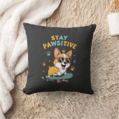 Stay Pawsitive Corgi Skateboarding Cute Motivation クッション (ブランケット)