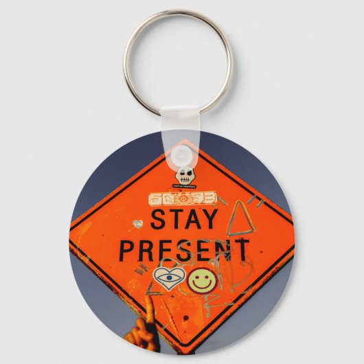 Stay Present, Orange Road Sign Graffiti キーホルダー (正面)