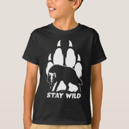 Stay Wild – ウルフシルエットとフットプリント Tシャツ
