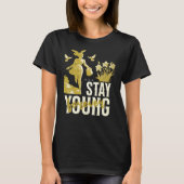 Stay Young Forever Happy Girl'ランニングs in a Garden Tシャツ (正面)