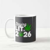 Staying Lit 2026 High Wasted Weed New Years Funny  コーヒーマグカップ (左)