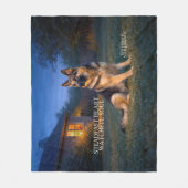 Steadfast Heart German Shepherd フリースブランケット (正面)