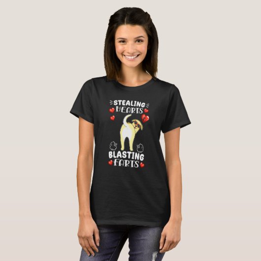 Stealing Hearts And Blasting Farts Labrador Valent Tシャツ (正面フル)