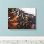Steampunk – タイプライター – 秘密のメッセンジャー キャンバスプリント (インサイチュ (ウッドフロア))