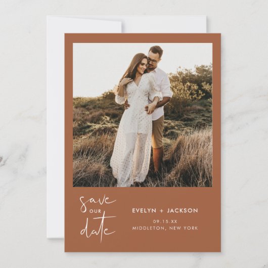 STELLA モダン Edgy Photo Save The Date Rust 招待状 (正面)