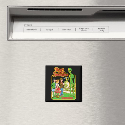 Steven Rhodes Don't Talk To Strangers Alien Retro  マグネット (インサイチュ (食洗機))