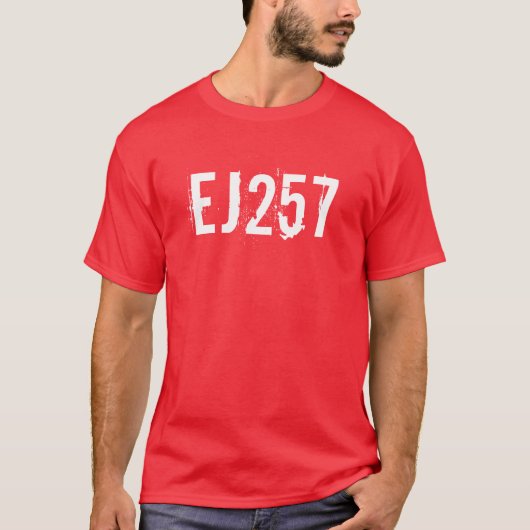 STI EJ257軽く白いエンジンコード Tシャツ (正面)