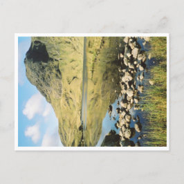 Stickle Tarn夏の反射、レイク地区。 ポストカード