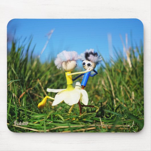 Stijldansende Fubby's in Narcissen jurk. マウスパッド (正面)