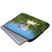 Stijldansende Fubby's in Narcissen jurk. ラップトップスリーブ (正面下部)