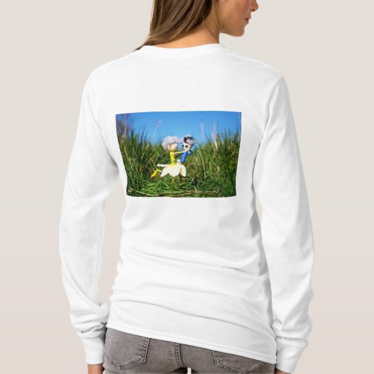 Stijldansende Fubby's in Narcissen jurk. Tシャツ (裏面)