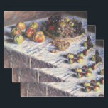 Still Life with Apple and Grues by Claude Monet ラッピングペーパーシート<br><div class="desc">Still Life with Apple and Grues (1880) by Claude Monetはヴィンテージの印象派のアート素晴らし・スチル・ライフ絵画ズだ。感謝のディナーにセットされたリンゴとブドウを含むテーブルの上のバスケットの様々な果物。アーティストについて：クロード・モネ(1840-1926)は印象派の運動の創始者であフランスのり絵画、その絵画の大部分は「空中に浮かぶ」（野外に浮かぶ）スタイル印象派の風景である。</div>