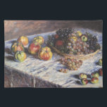 Still Life with Apple and Grues by Claude Monet ランチョンマット<br><div class="desc">Still Life with Apple and Grues (1880) by Claude Monetはヴィンテージの印象派のアート素晴らし・スチル・ライフ絵画ズだ。感謝のディナーにセットされたリンゴとブドウを含むテーブルの上のバスケットの様々な果物。アーティストについて：クロード・モネ(1840-1926)は印象派の運動の創始者であフランスのり絵画、その絵画の大部分は「空中に浮かぶ」（野外に浮かぶ）スタイル印象派の風景である。</div>
