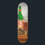 Still Life with Beer by Jennifer Goldberger スケートボード<br><div class="desc">喉感じが渇いた？誰が君を責める！ジェニファー・ゴルドバーガーによるこの素晴らしい静物生活は、彼女の小道具として使用されるビールの本質を捉え、作品に浸透する欲求を作り出す。このピースを買って幸運を祝え！</div>
