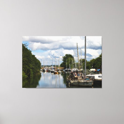 Still Waters at Lydney波止場UK キャンバスプリント (正面)