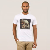 Stillness Earned – ゴシック ファインアート Tシャツ (正面フル)