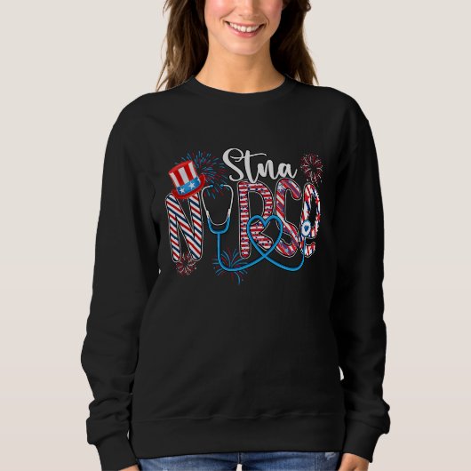 STNA Nurse 4th of July Love Heart Stethoscope RN N スウェットシャツ (正面)