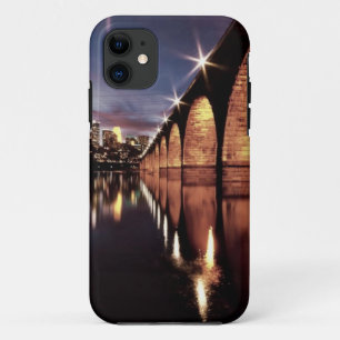 Stonearchのスカイライン iPhone 11 ケース
