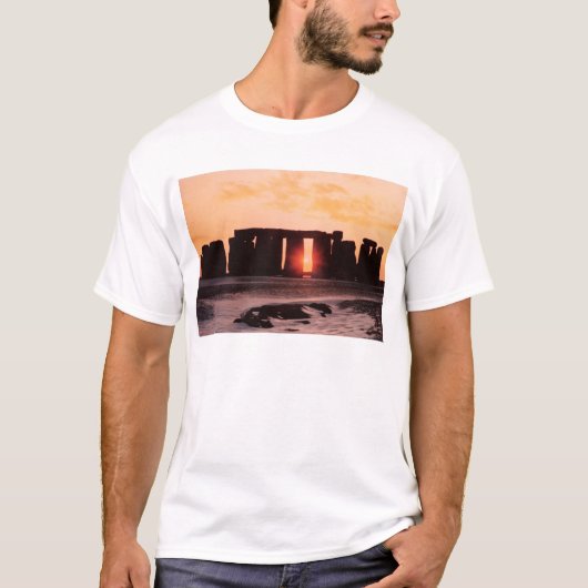 Stonehenge、冬至 Tシャツ (正面)