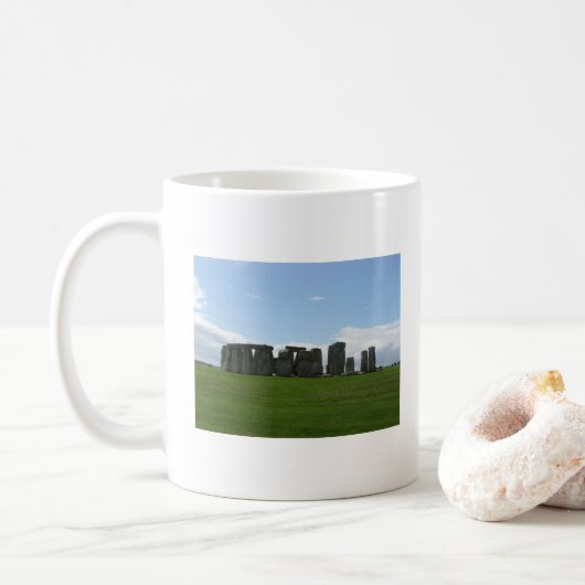 Stonehenge – 古代のモニュメント風景写真 コーヒーマグカップ (ドーナツ)