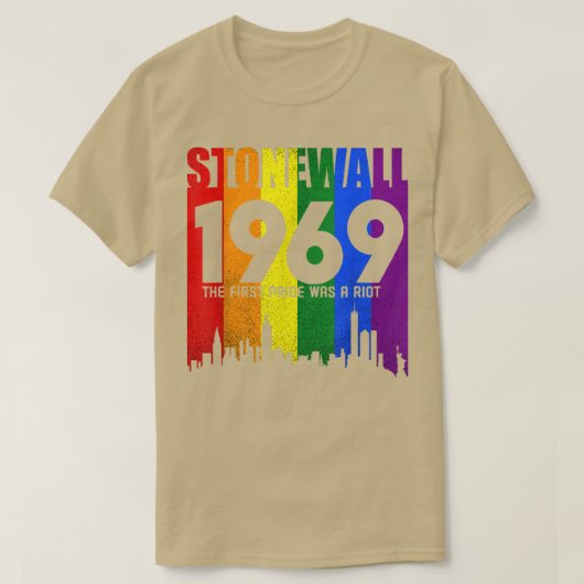 Stonewall 1969 Was A Riot LGBTQ LGBT Lesbian Gay P Tシャツ (デザイン正面)