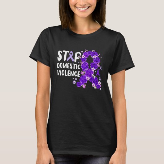 Stop Domestic Violence purple roses in ribbon look Tシャツ (正面)