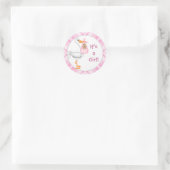 Stork & Baby Girl （暗い肌）ベビー発表 ラウンドシール (バッグ)