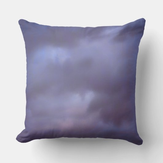 Stormy Skies クッション (正面)