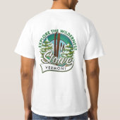 Stowe Vermont、ウィルダネスのスキーポスターを探索する。 Tシャツ (裏面)