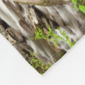 Straight Fork Flows Through Forest フリースブランケット (角)