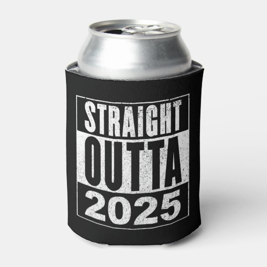 Straight Outta 2025 缶クーラー (缶正面)