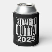 Straight Outta 2025 缶クーラー (缶裏面)